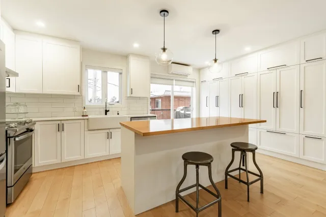 Duplex vendu, Ahuntsic-Cartierville