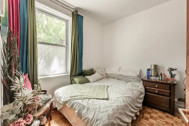 Quadruplex vendu, Le Plateau-Mont-Royal