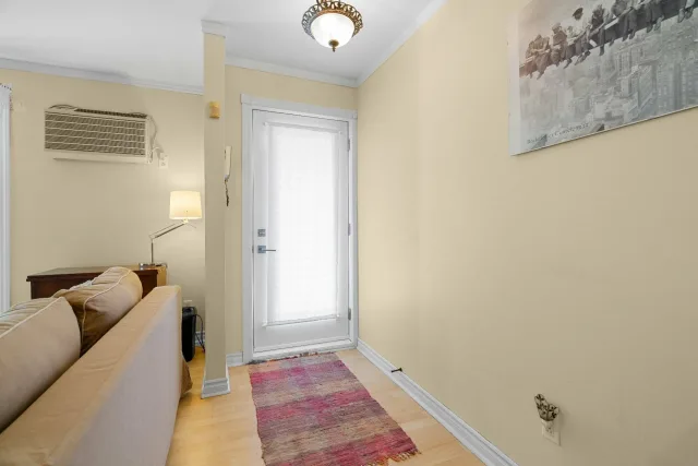 Appartement vendu, Ville-Marie