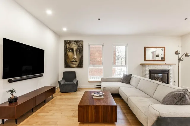 Appartement vendu, Outremont
