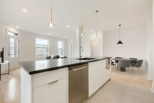 Plex vendu, Le Plateau-Mont-Royal