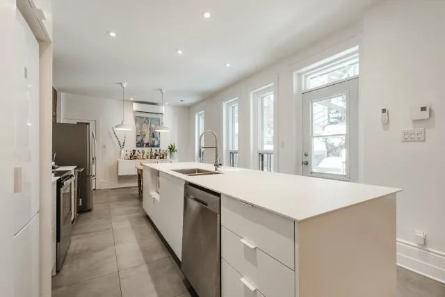Appartement vendu, Ville-Marie