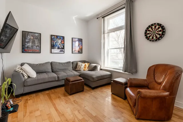 Quadruplex vendu, Le Plateau-Mont-Royal