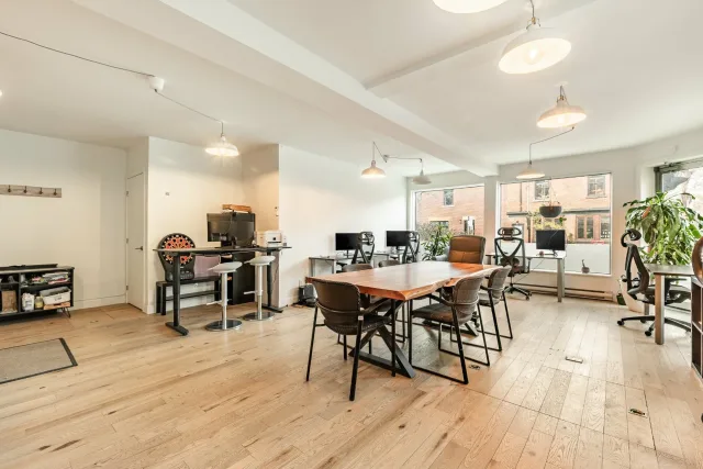 Triplex vendu, Le Plateau-Mont-Royal
