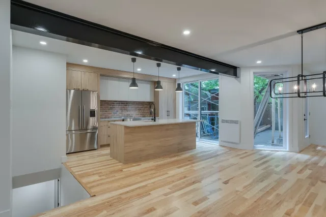 Triplex vendu, Le Plateau-Mont-Royal