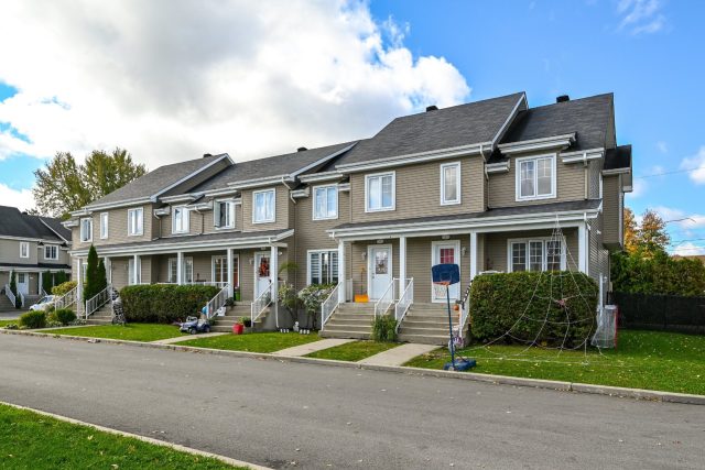 Quintuplex à vendre, Granby