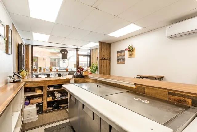 Plex vendu, Le Plateau-Mont-Royal
