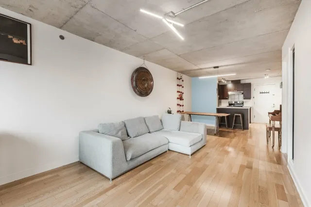 Appartement vendu, Ville-Marie