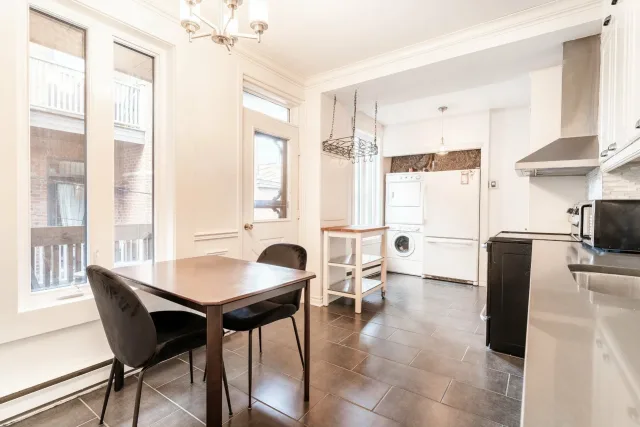 Appartement vendu, Outremont