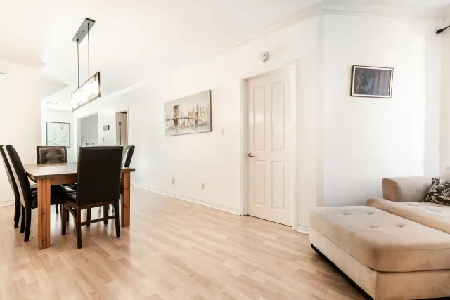 Appartement vendu, Outremont
