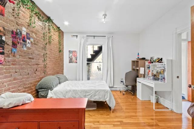 Triplex vendu, Le Plateau-Mont-Royal