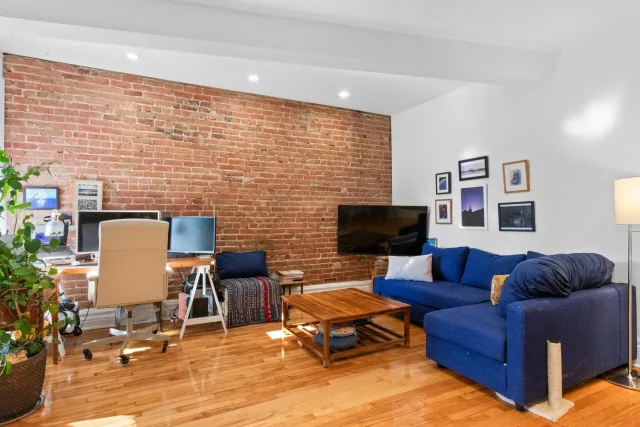 Triplex vendu, Le Plateau-Mont-Royal