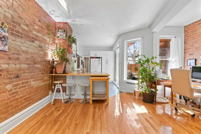 Triplex vendu, Le Plateau-Mont-Royal