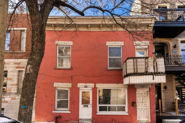Duplex vendu, Le Plateau-Mont-Royal