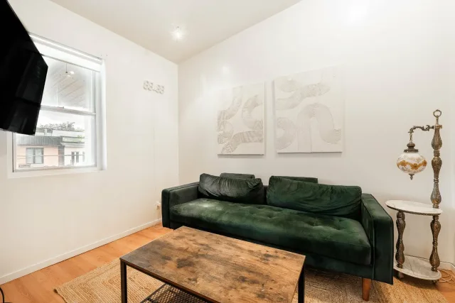 Duplex vendu, Le Plateau-Mont-Royal