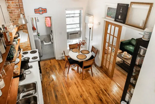 Duplex vendu, Le Plateau-Mont-Royal