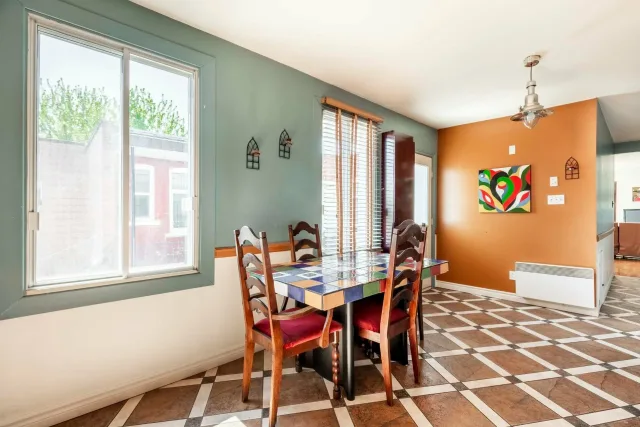 Triplex vendu, Le Plateau-Mont-Royal