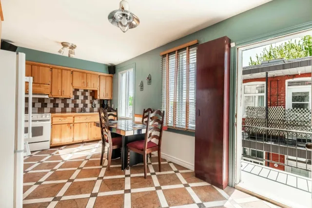 Triplex vendu, Le Plateau-Mont-Royal
