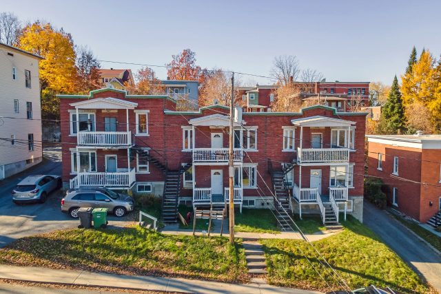 Plex for sale, Les Nations